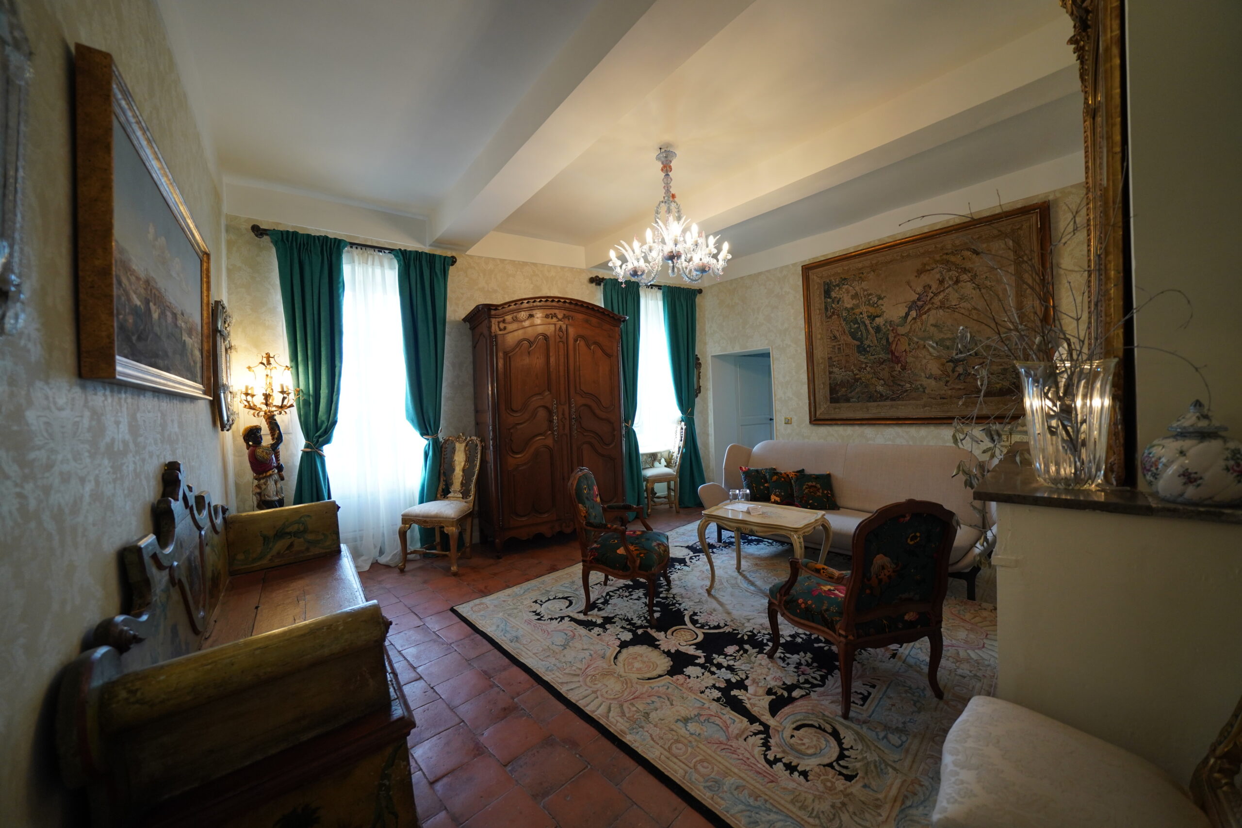 SALON VENISE DEPUIS PORTE 2